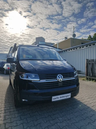 VW-Bus bei Sachs Motorsport